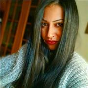 Laureata in mediazione linguistica impartisce lezioni di tutte le materie per elementari e medie e lingue anche per liceali e universitari